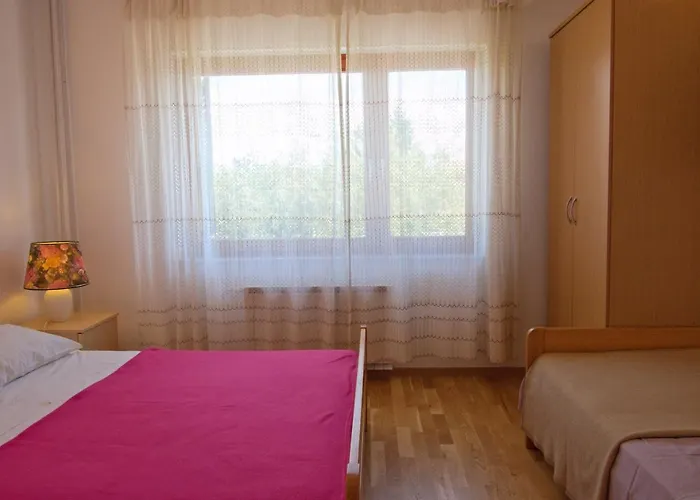 Apartments Vili *