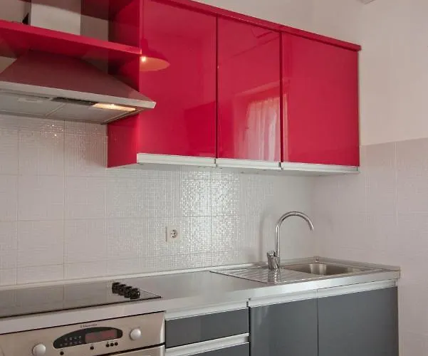 Apartments Vili *