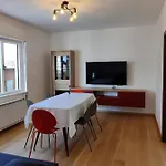 Apartman Apartments Vili *