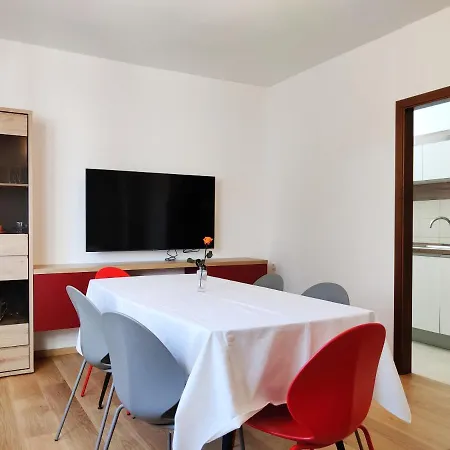Apartments Vili Apartman
