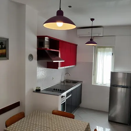 Apartments Vili ウマグ